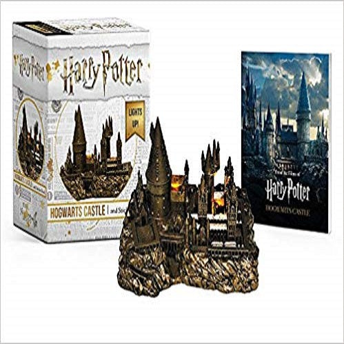 Harry Potter Hogwarts Castle + Sticker Book: Lights Up!